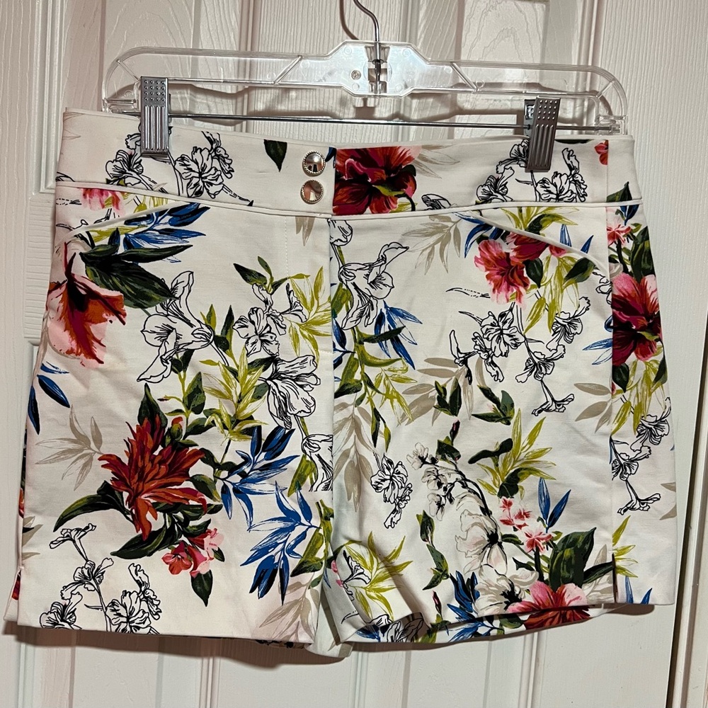 White House Black Market WHBM Floral Print Shorts Size 2